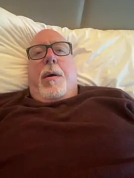 superbearboss online show from January 31, 9:35 pm