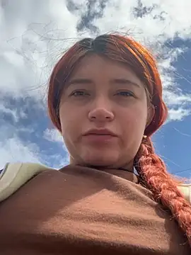 Karina Leon online show from February 17, 6:29 pm