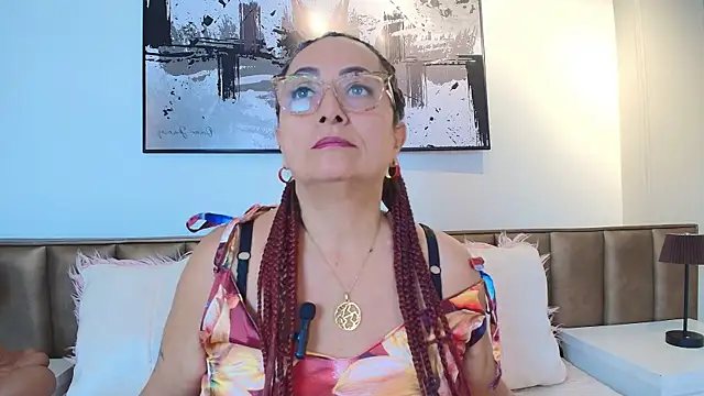 AlessandraLeroy online show from June 29, 12:49 pm