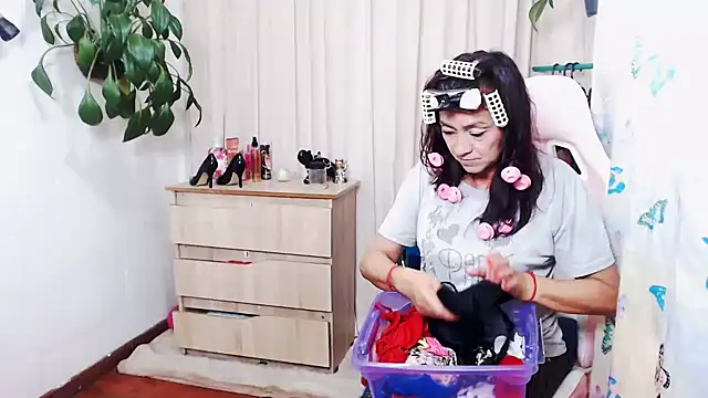 alexa sensual online show from August 9, 7:50 pm