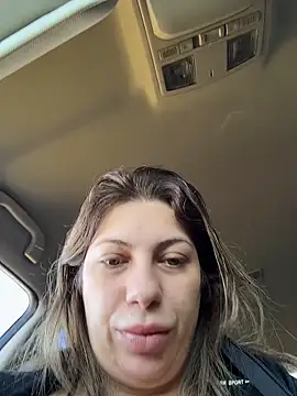 Snapshot of Alicedream5 chatting on October 31, 12:20 pm Alicedream5 online show from October 31, 12:20 pm