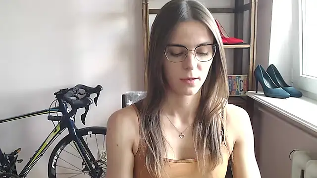 love megi online show from May 28, 1:31 pm