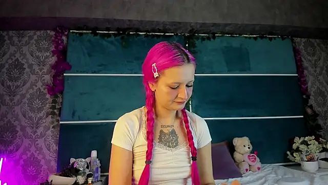 SunnyGlow online show from November 5, 5:56 am