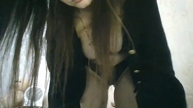 AliseWats online show from December 4, 9:26 pm