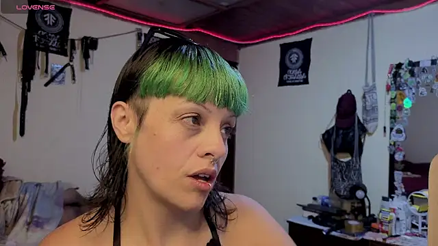 freyaa sorcerees online show from November 23, 2:36 am