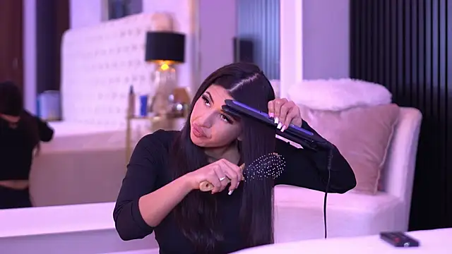 TanyaVonDe online show from April 15, 4:29 pm