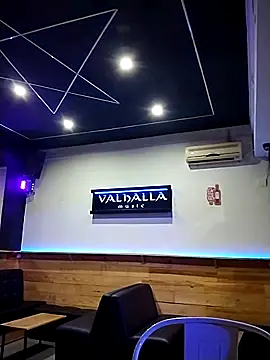 Seet Hanna online show from February 10, 6:00 pm