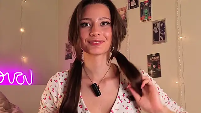 EditaBails online show from September 20, 7:23 pm