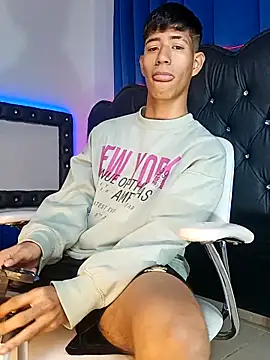 dareck 18 online show from October 4, 1:17 pm