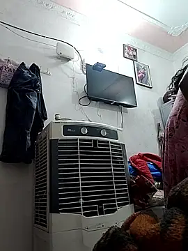 Hotty-Nidhi online show from November 21, 3:52 am