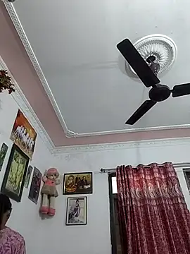 Hotty-Nidhi online show from July 24, 3:04 am