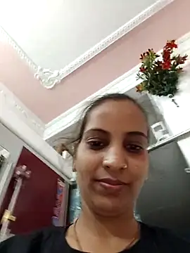 Hotty-Nidhi online show from May 31, 4:18 am