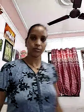 Hotty-Nidhi online show from July 28, 3:37 am