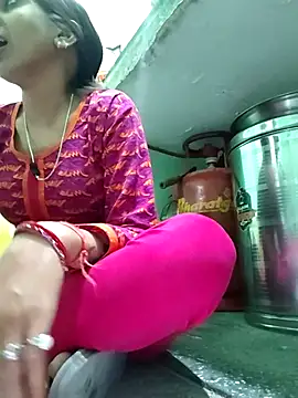 Hotty-Nidhi online show from February 25, 2:04 pm