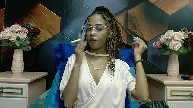 Snapshot of IndianSativa1 chatting on September 8, 5:23 pm IndianSativa1 online show from September 8, 5:23 pm