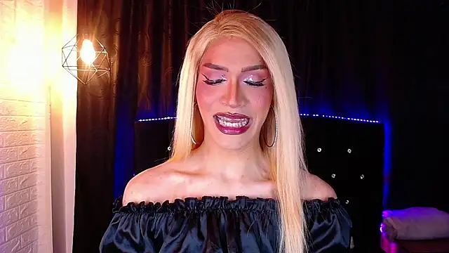 agatha rodriguez online show from July 26, 2:19 am