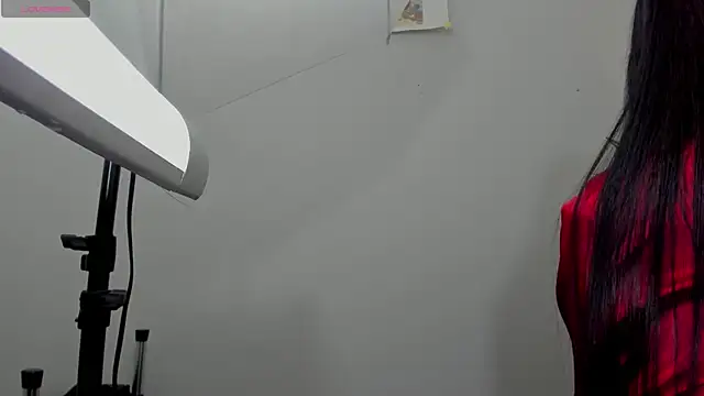 sarah temptation online show from April 15, 9:48 pm