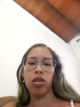 Sexi girl29 online show from October 21, 9:41 pm