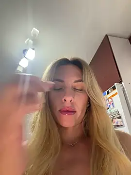 VelvetVabe online show from June 5, 7:42 pm