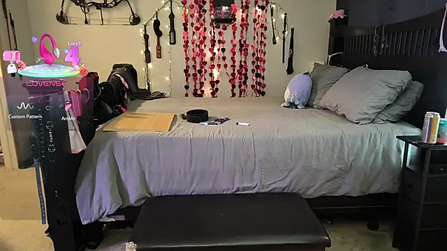 KinkyBratandDaddy online show from March 27, 2:35 am