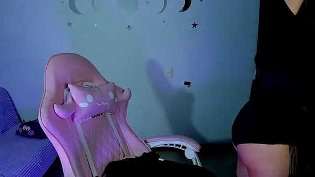 Ada luna01 online show from April 10, 8:31 am