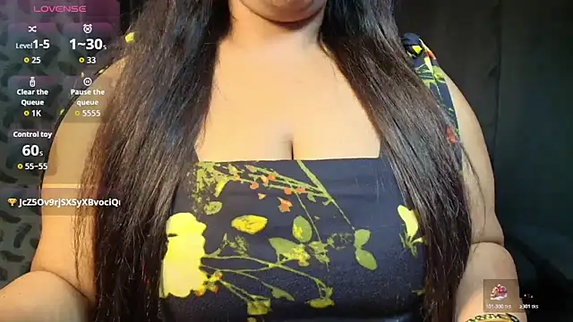 Snapshot of _Lisha_ chatting on October 31, 12:09 pm  Lisha  online show from October 31, 12:09 pm