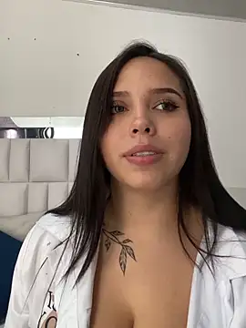 LunaCandy  online show from October 3, 6:35 pm