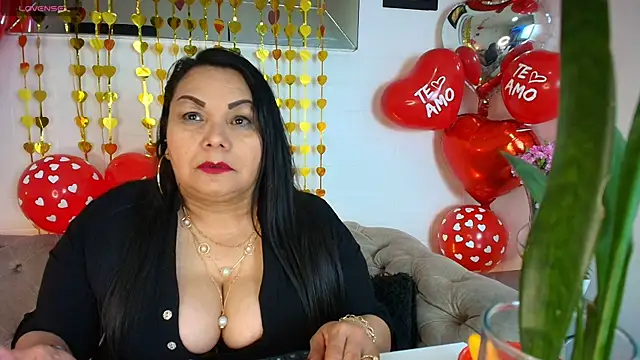 Snapshot of EllenaBoobs_ chatting on September 10, 6:57 am EllenaBoobs online show from September 10, 6:57 am