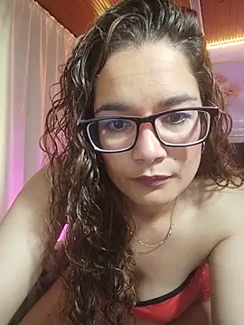 Rose Thompson1 online show from May 28, 1:42 pm