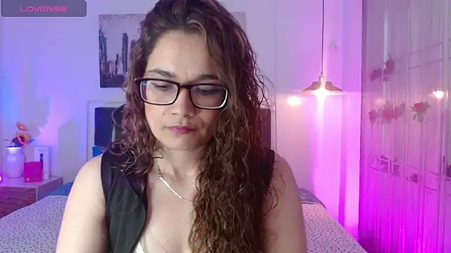 Rose Thompson1 online show from May 8, 2:20 pm