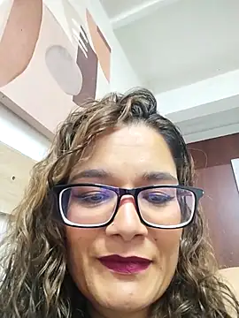 Rose Thompson1 online show from May 11, 2:45 pm