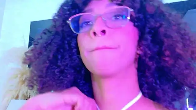 CamilaJohnston online show from July 18, 3:58 pm