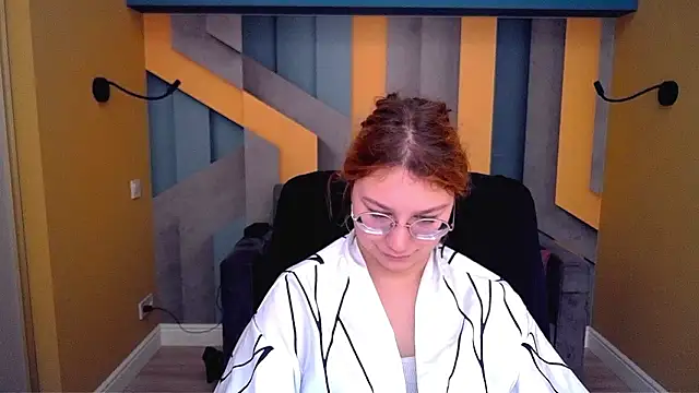 AngelinaLow online show from February 19, 12:37 pm