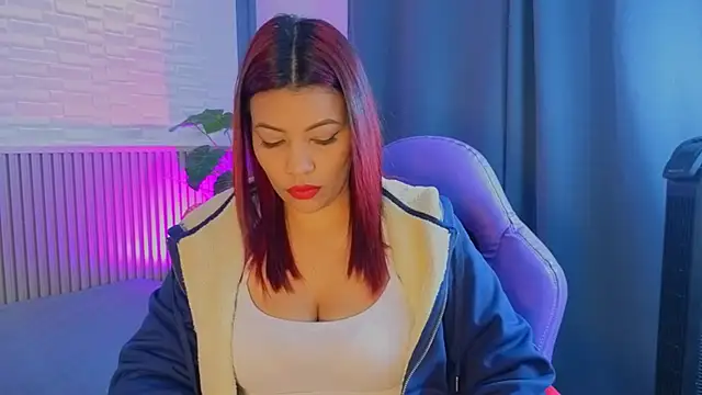 TiffanyWalk online show from February 24, 1:54 pm