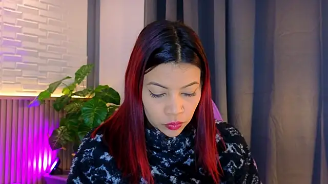 TiffanyWalk online show from November 10, 10:54 am