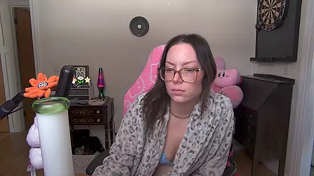 SpaceCowWhore online show from February 26, 7:02 pm