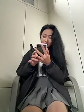 linger-23 online show from March 24, 5:46 am