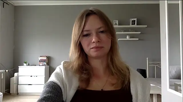 Snapshot of MillieShow chatting on September 14, 1:53 pm MillieShow online show from September 14, 1:53 pm