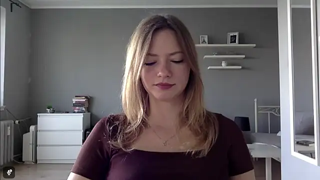 Snapshot of MillieShow chatting on October 3, 1:49 pm MillieShow online show from October 3, 1:49 pm