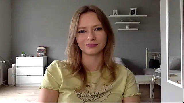 Snapshot of MillieShow chatting on October 11, 2:20 pm MillieShow online show from October 11, 2:20 pm