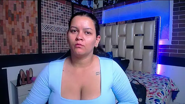 kriss sweetboobs10 online show from October 7, 12:31 pm