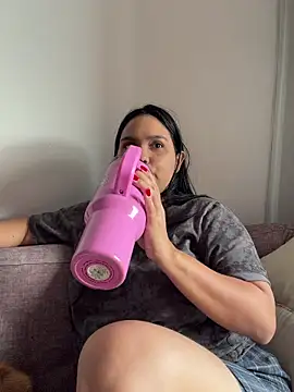 ashliecooperrr online show from March 14, 9:27 pm