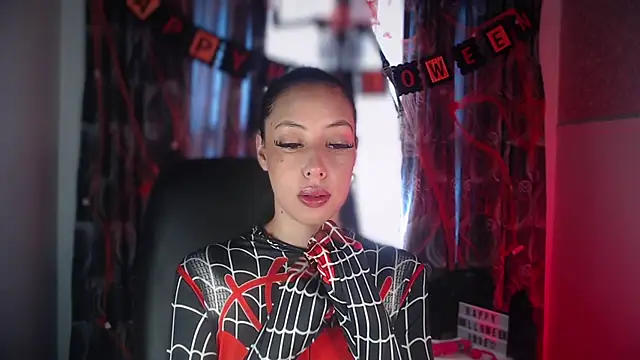 Taylor dolll online show from October 24, 3:41 pm