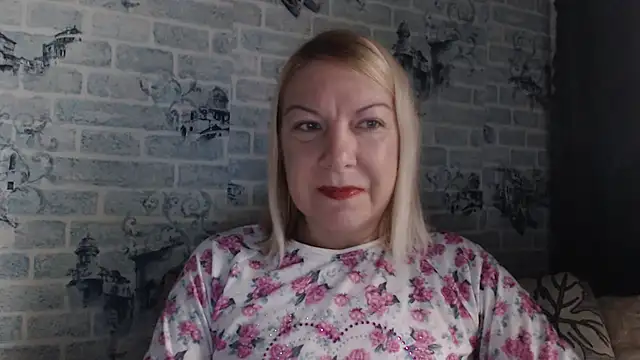 Lillia Ray online show from October 24, 5:03 am