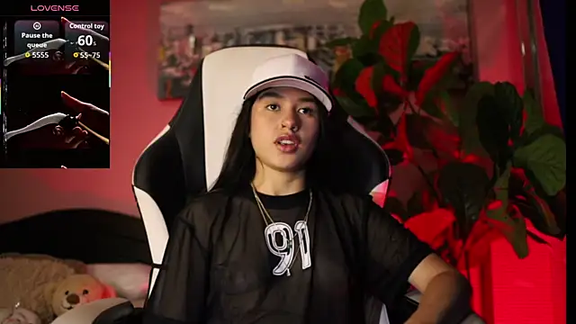 Danaa Rouse online show from November 29, 10:14 pm