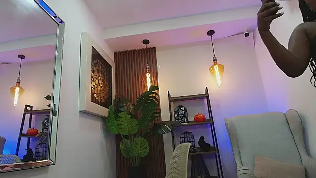 Snapshot of Coral_Lise chatting on October 19, 1:57 pm Coral Lise online show from October 19, 1:57 pm
