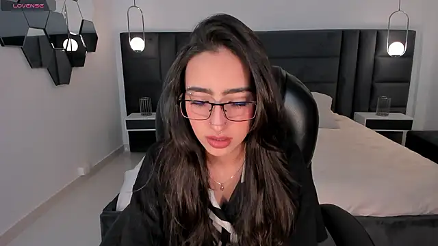 LarisaSmirnov online show from February 1, 3:38 am