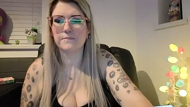 Sizzling Indie36 online show from February 26, 11:04 pm