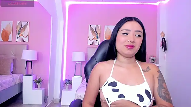 Molly h0t online show from April 14, 12:49 pm