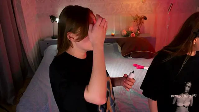 AmberPaws online show from October 7, 10:25 pm